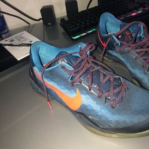 Kobe 8 blitz blue